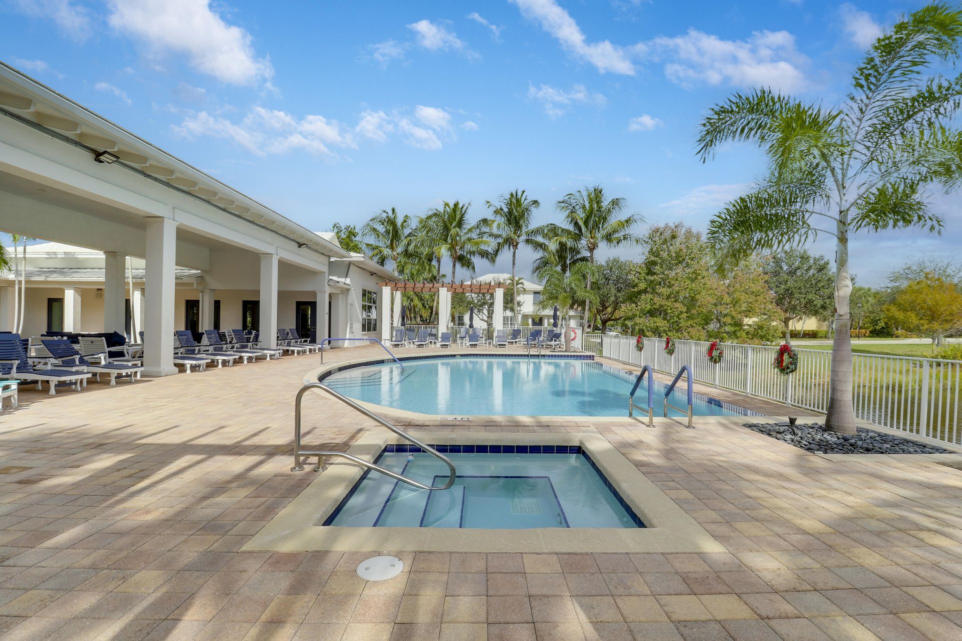 5242 Cambridge Court, Palm Beach Gardens, FL 33418 Photo