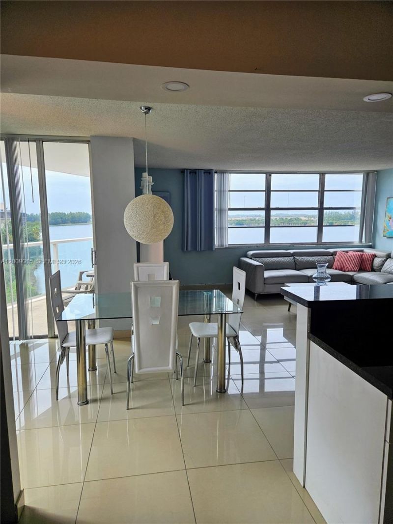 1301 NE Miami Gardens Dr, Unit 726W, Miami, FL 33179 Photo