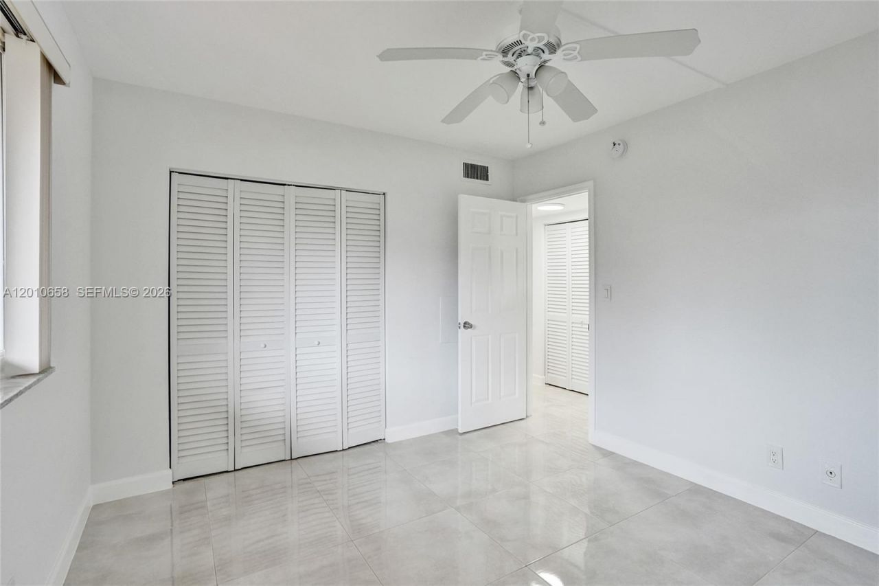 5950 Del Lago Cir , Unit 104, Sunrise, FL 33313 Photo