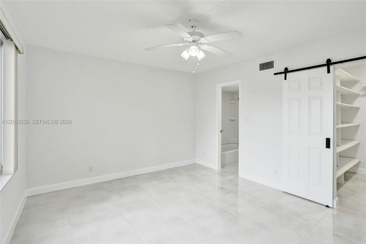 5950 Del Lago Cir , Unit 104, Sunrise, FL 33313 Photo