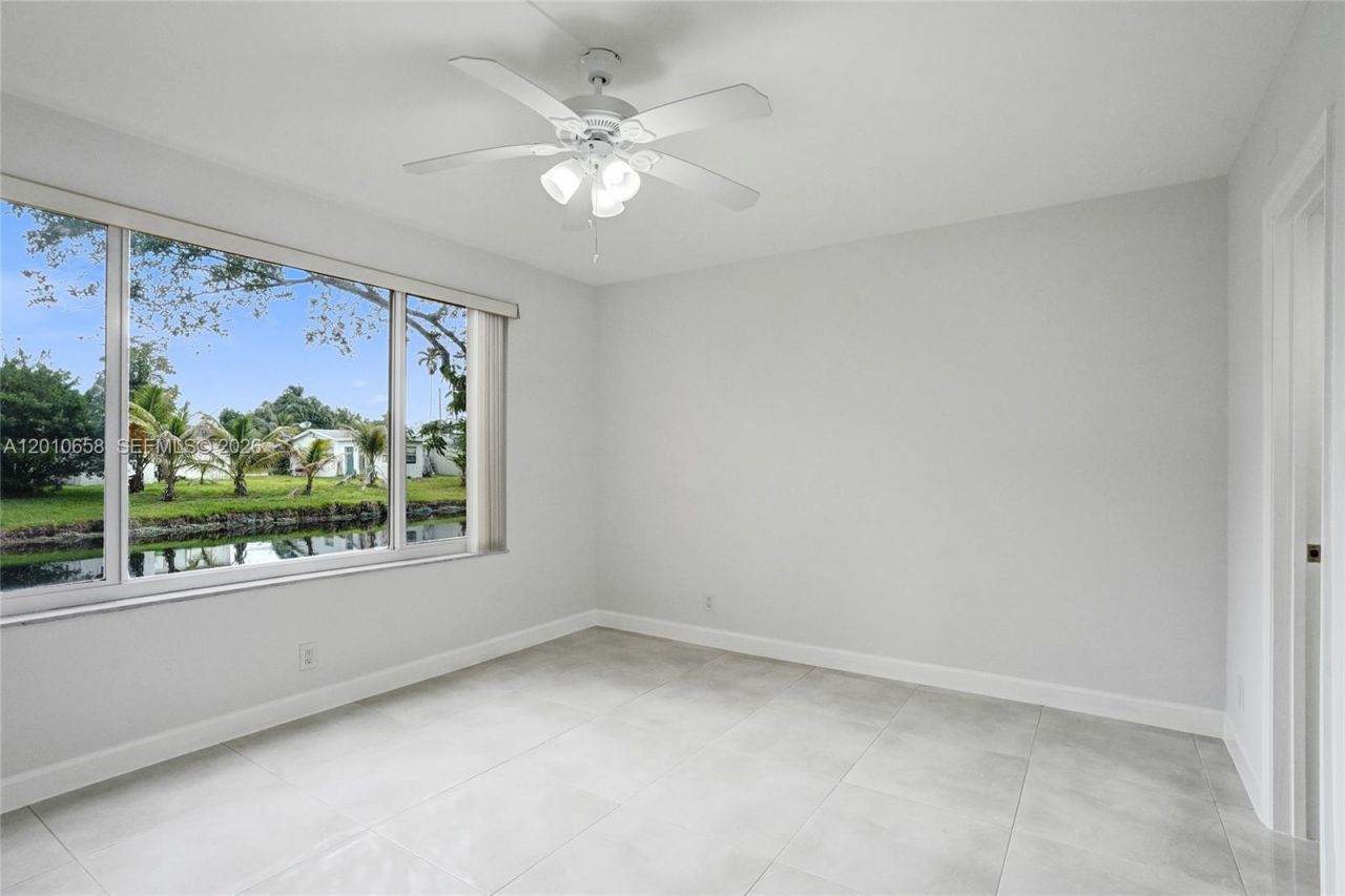 5950 Del Lago Cir , Unit 104, Sunrise, FL 33313 Photo