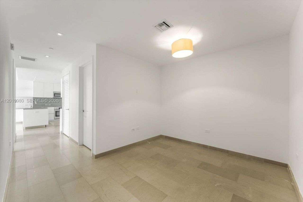 68 SE 6th St, Unit 2304, Miami, FL 33131 Photo