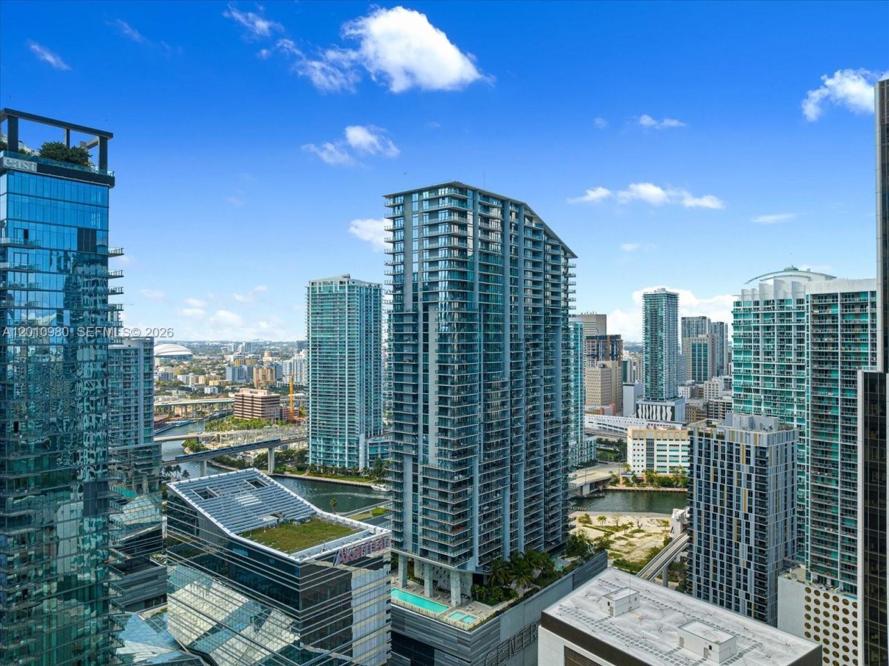 68 SE 6th St, Unit 2304, Miami, FL 33131 Photo