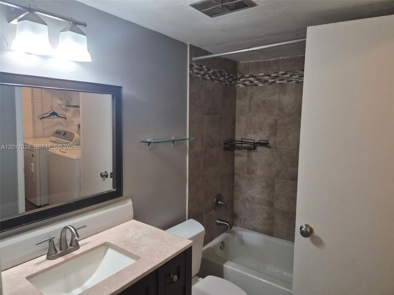 7175 Orange Dr , Unit 203H, Davie, FL 33314 Photo