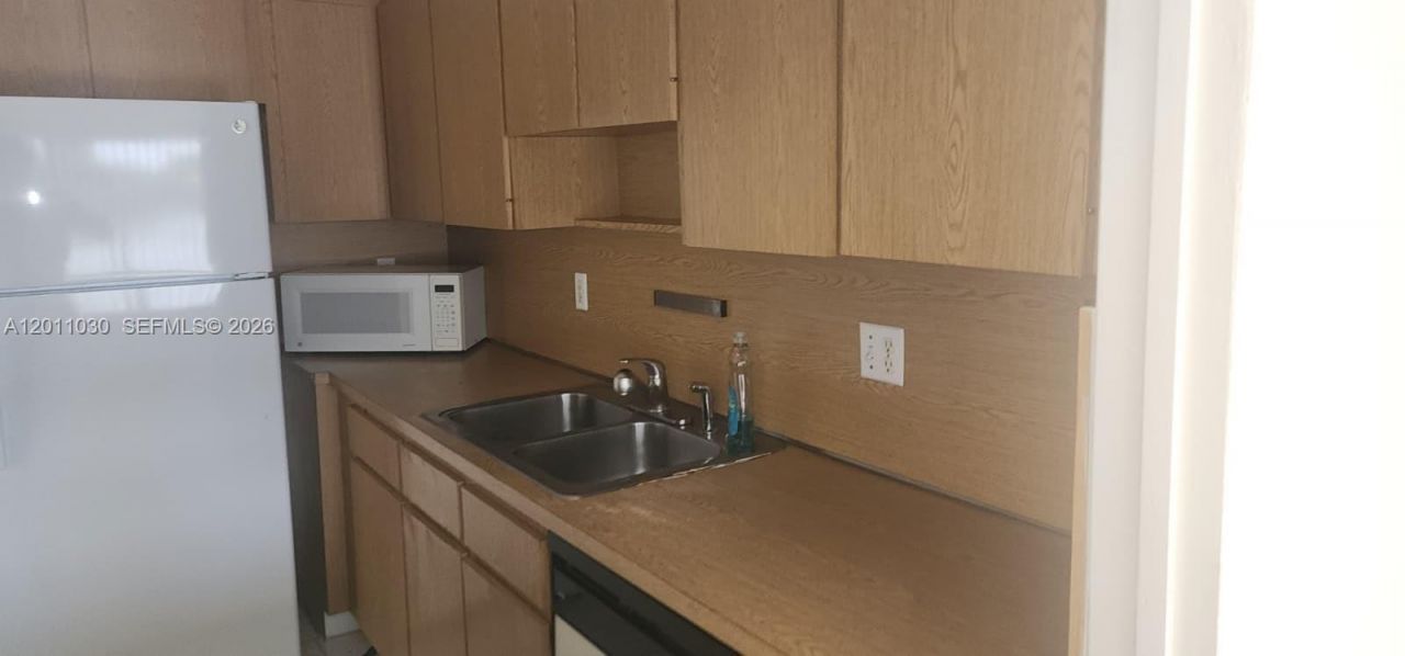 14313 SW 45th Ter, Unit 14313, Miami, FL 33175 Photo