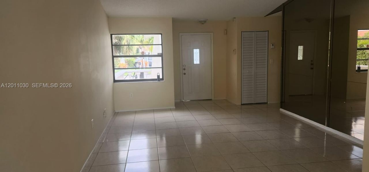 14313 SW 45th Ter, Unit 14313, Miami, FL 33175 Photo