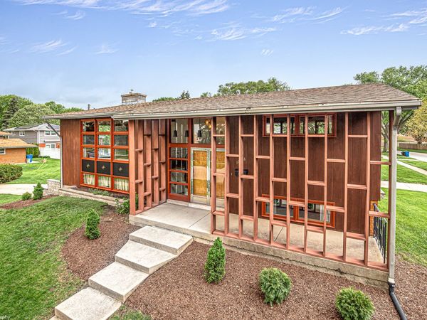 10128 S Kenton Avenue , Oak Lawn, IL 60453