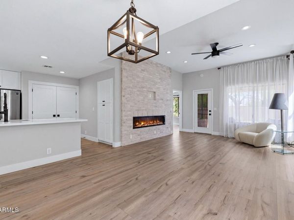 16855 E MIRAGE CROSSING Court, Unit B, Fountain Hills, AZ 85268