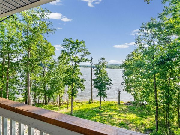 438 Harbor Dr, Bumpus Mills, TN 37028