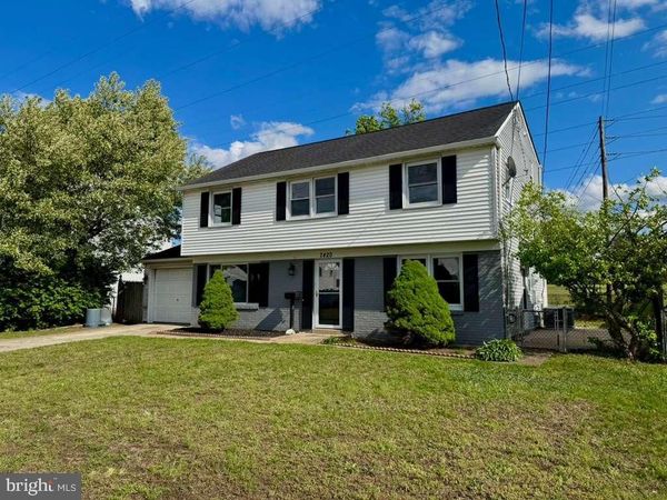 7420 WYNDAM ROAD, PENNSAUKEN, NJ 08109