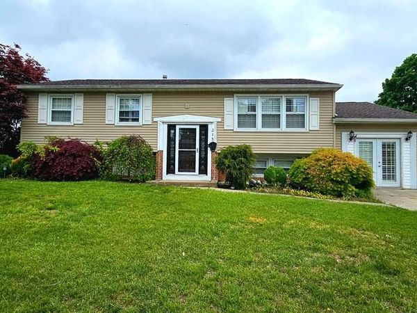 215 MARDALE DRIVE, SOMERDALE, NJ 08083