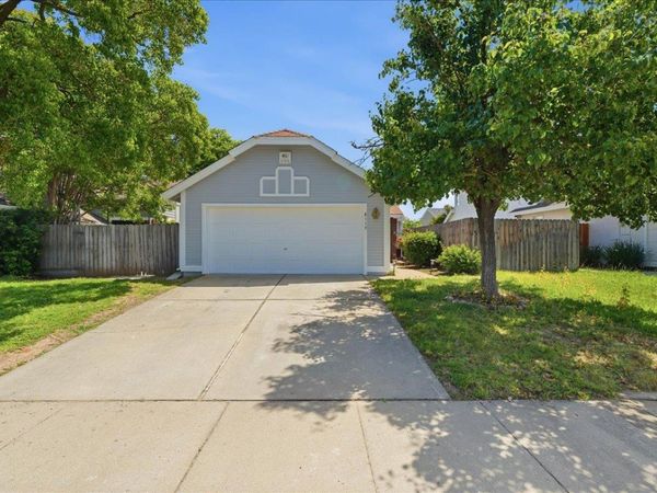 8113 Halladale Ct, Sacramento, CA 95829