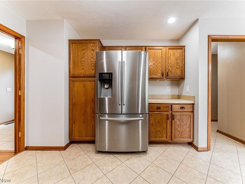 22461 Macbeth Avenue, Fairview Park, OH 44126 Photo 12