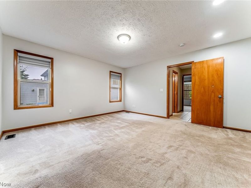 22461 Macbeth Avenue, Fairview Park, OH 44126 Photo 15