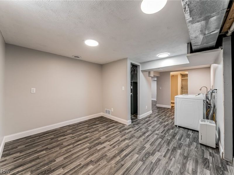 22461 Macbeth Avenue, Fairview Park, OH 44126 Photo 33