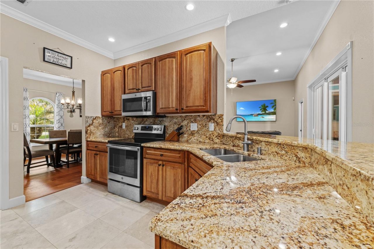 1095 W Lake Hamilton Drive, Winter Haven, FL 33881 Photo