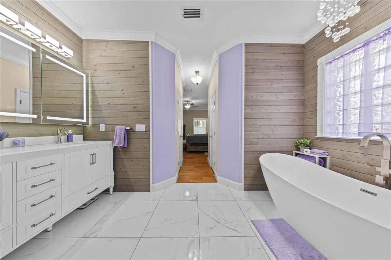 1095 W Lake Hamilton Drive, Winter Haven, FL 33881 Photo
