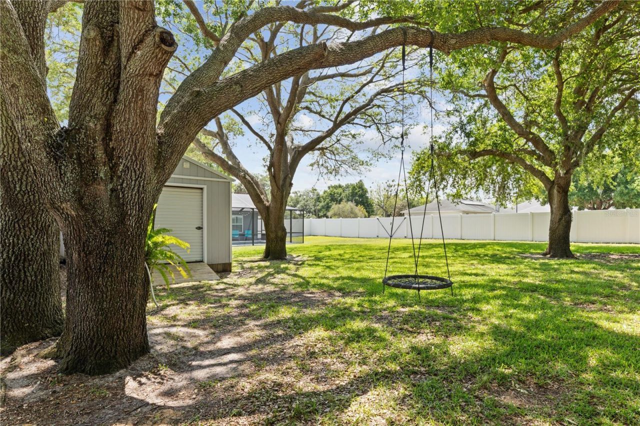 1095 W Lake Hamilton Drive, Winter Haven, FL 33881 Photo