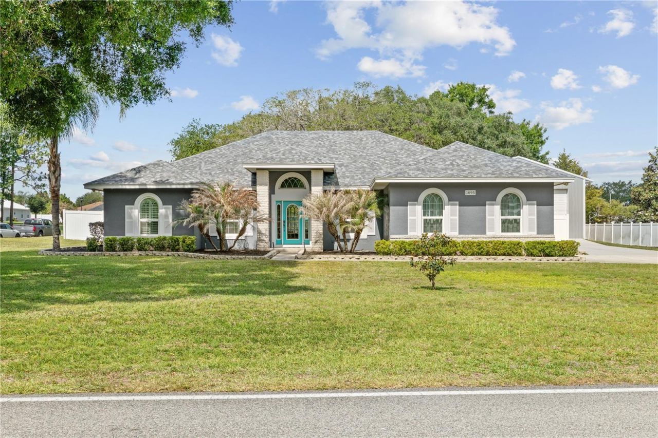 1095 W Lake Hamilton Drive, Winter Haven, FL 33881 Photo
