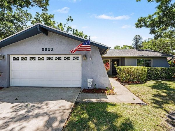 5923 DUNFRIES ST N , ST PETERSBURG, FL 33709