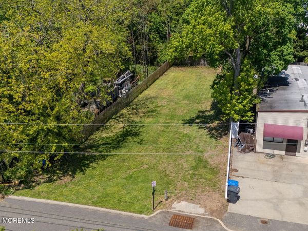 45 Navesink Avenue, Fair Haven, NJ 07704