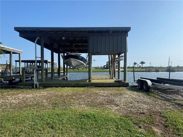 113 SWALLOW Lane , Belle Chasse, LA 70037