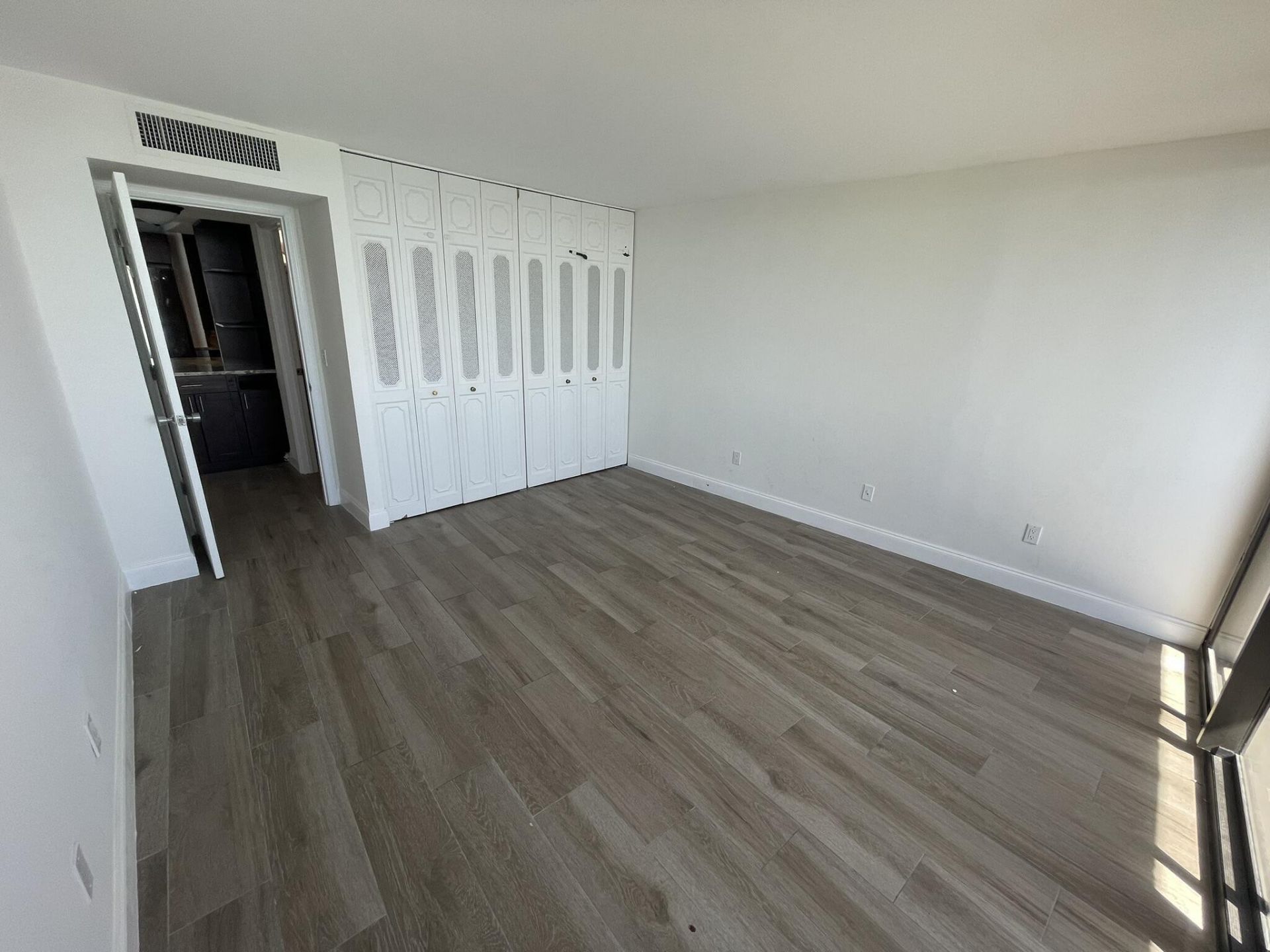 5200 N Flagler Drive, Unit 2004, West Palm Beach, FL 33407 Photo