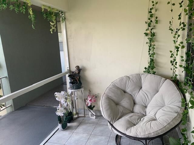 270 Layne Boulevard, Unit 308, Hallandale Beach, FL 33009 Photo