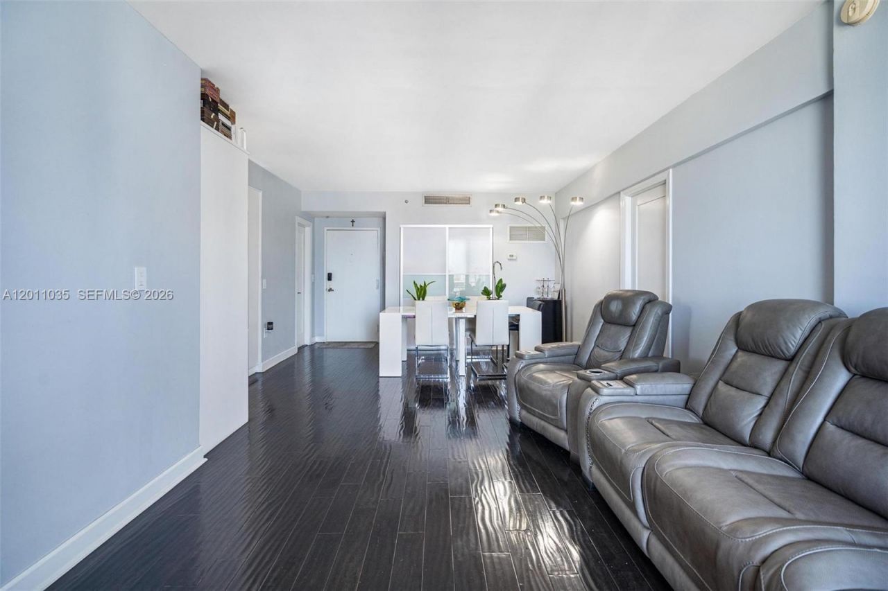 2829 Indian Creek Dr, Unit 1209, Miami Beach, FL 33140 Photo