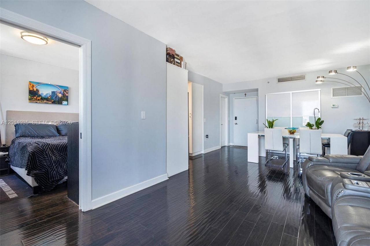 2829 Indian Creek Dr, Unit 1209, Miami Beach, FL 33140 Photo