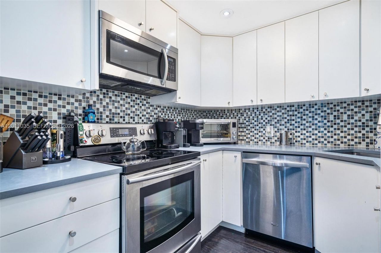 2829 Indian Creek Dr, Unit 1209, Miami Beach, FL 33140 Photo