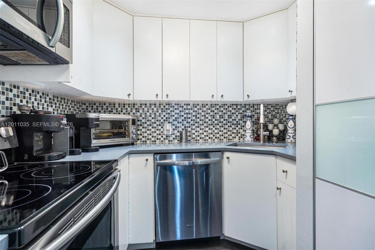 2829 Indian Creek Dr, Unit 1209, Miami Beach, FL 33140 Photo