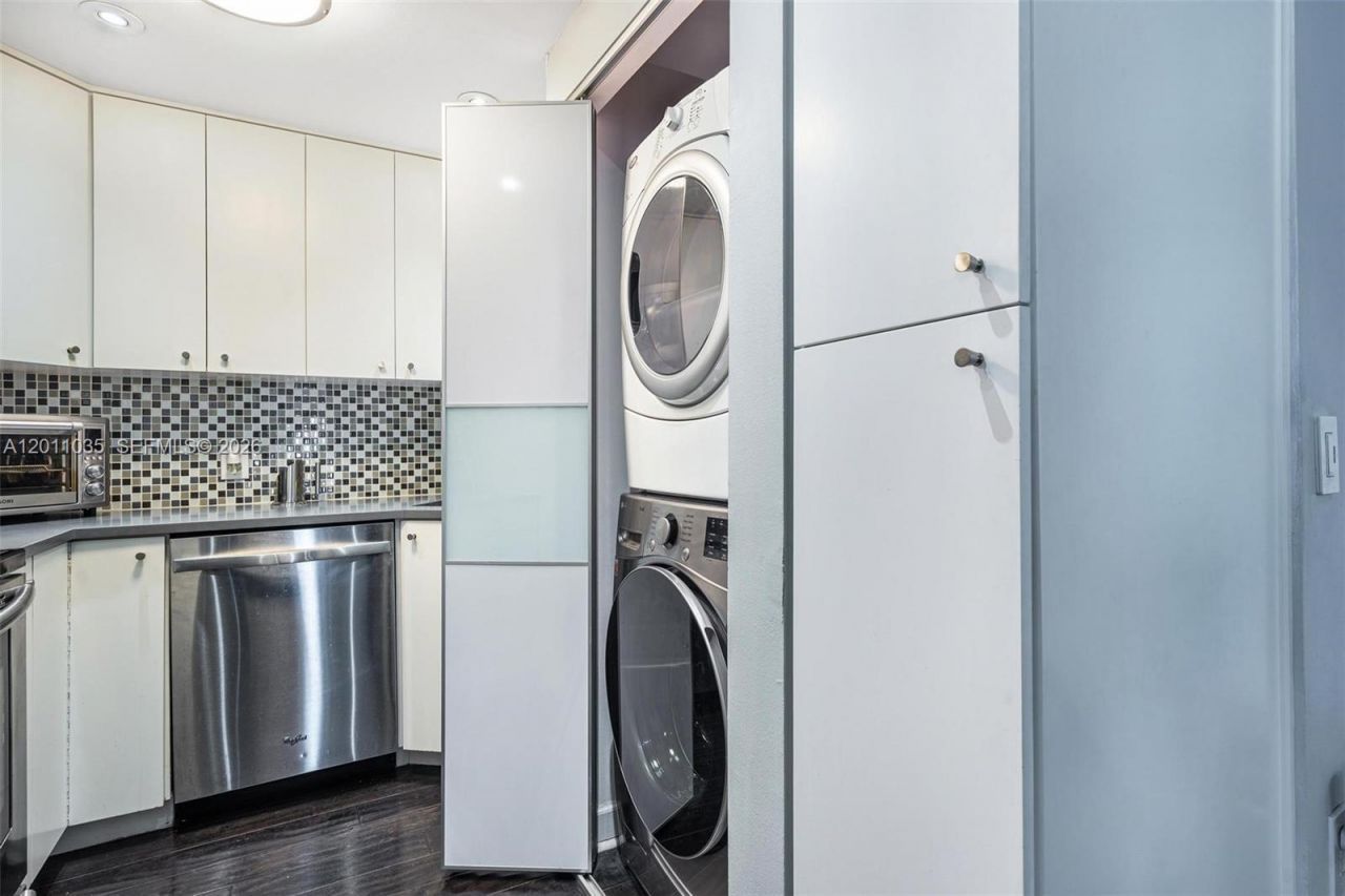 2829 Indian Creek Dr, Unit 1209, Miami Beach, FL 33140 Photo