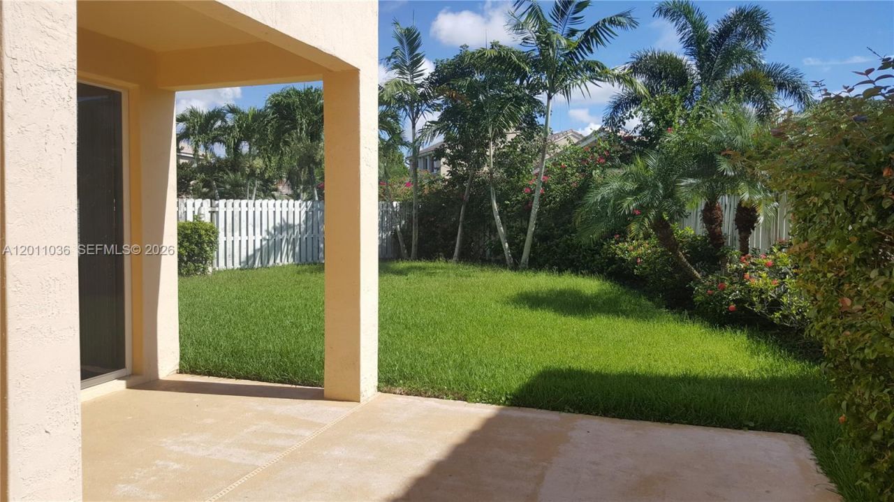 897 Briar Ridge Rd , Unit 897, Weston, FL 33327 Photo