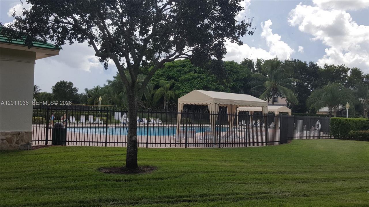 897 Briar Ridge Rd , Unit 897, Weston, FL 33327 Photo