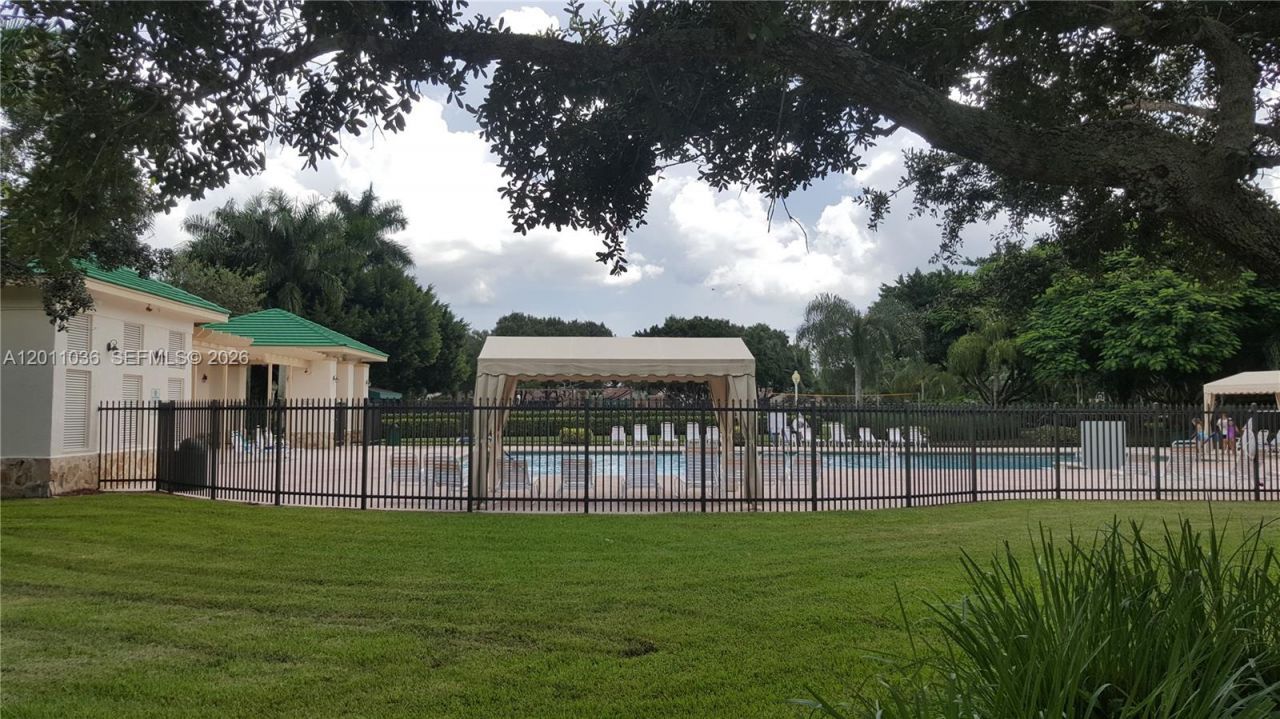 897 Briar Ridge Rd , Unit 897, Weston, FL 33327 Photo