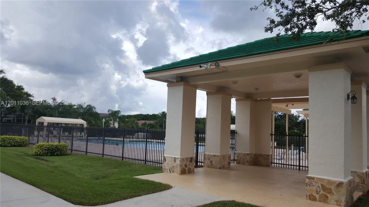 897 Briar Ridge Rd , Unit 897, Weston, FL 33327 Photo