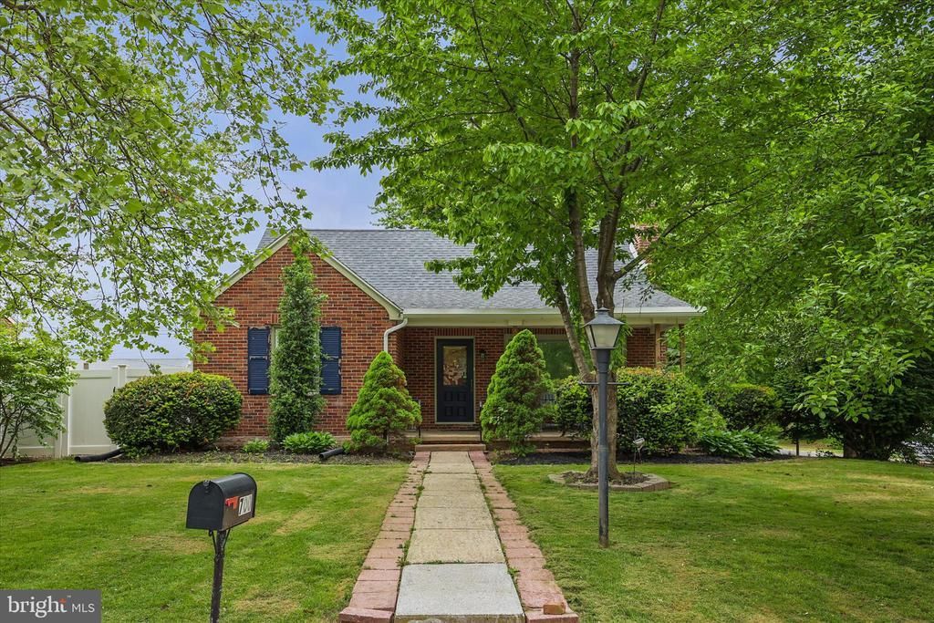 700 S Royal Street, York, PA 17402 Main Photo