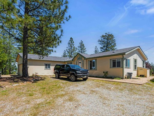 18551 Button Down Ln, Mokelumne Hill, CA 95245