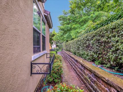 1057 Marseille Ln, Roseville, CA 95747 Photo