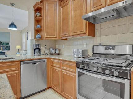 1057 Marseille Ln, Roseville, CA 95747 Photo