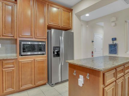 1057 Marseille Ln, Roseville, CA 95747 Photo