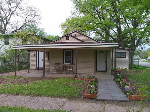 1009 Highland Ave, Iowa City, IA 52240