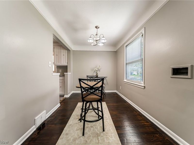 575 W Glendale Street, Bedford, OH 44146 Photo 13