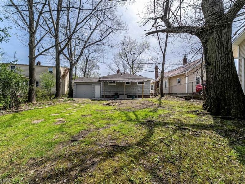 575 W Glendale Street, Bedford, OH 44146 Photo 46