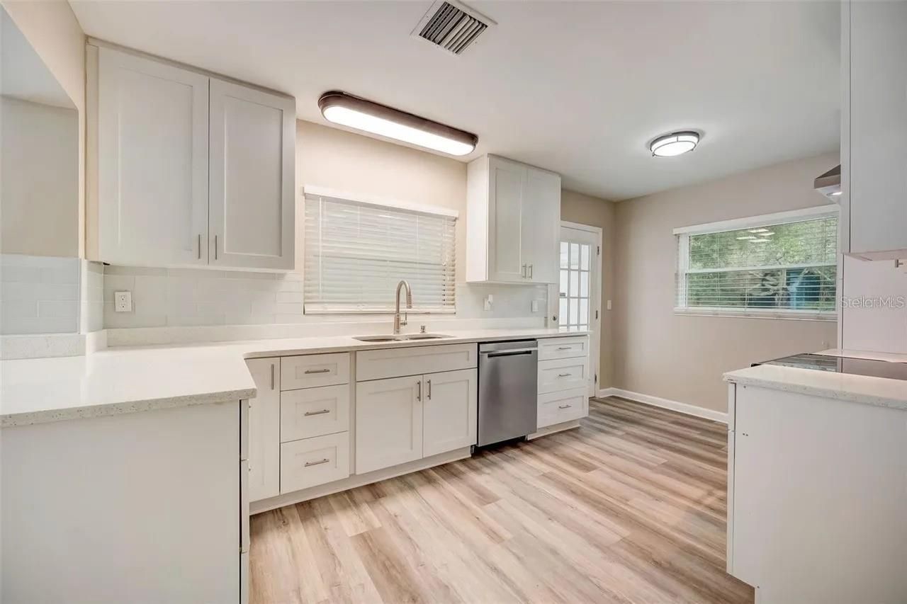 4223 E Pine Hill Circle, Orlando, FL 32808 Photo