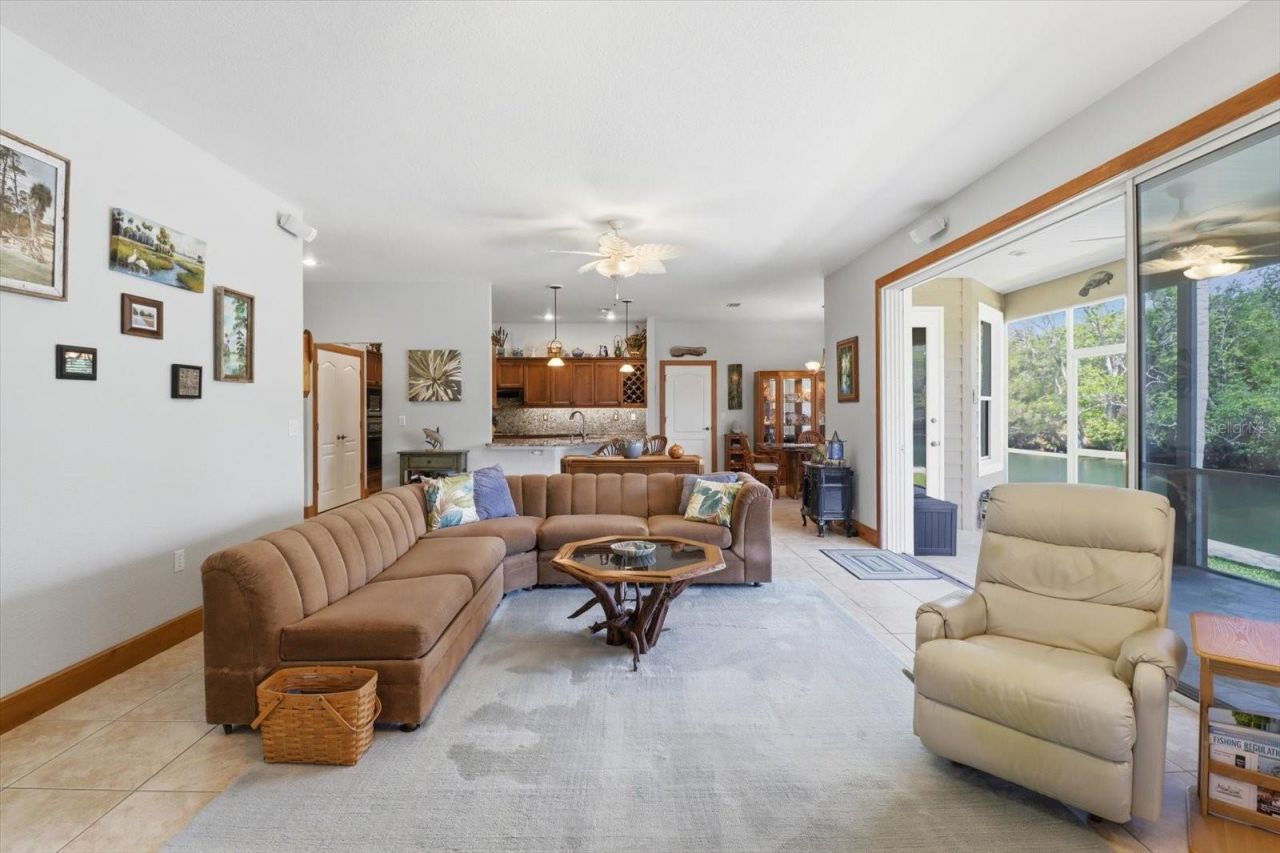 939 SE 3rd Avenue, Crystal River, FL 34429 Photo