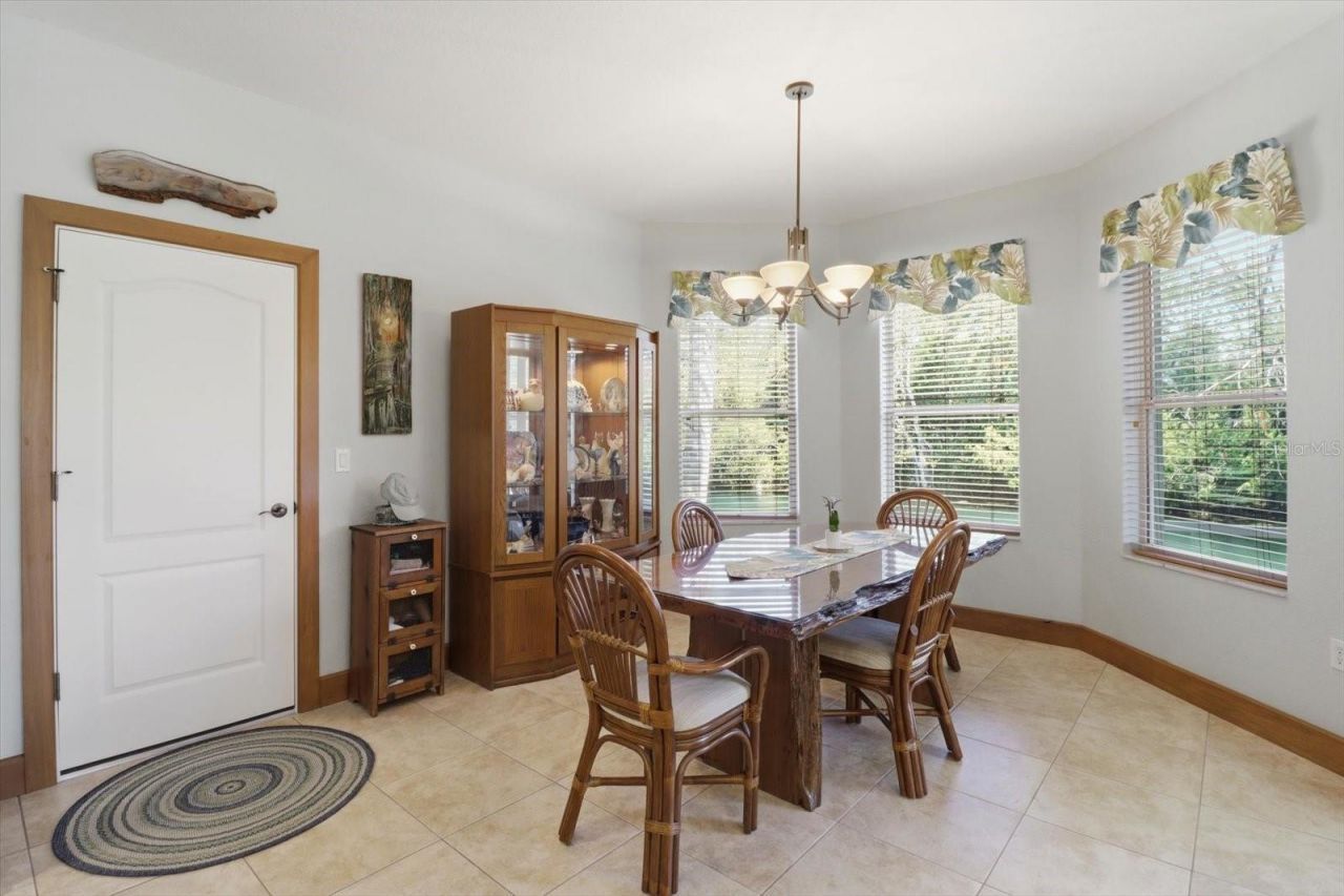 939 SE 3rd Avenue, Crystal River, FL 34429 Photo