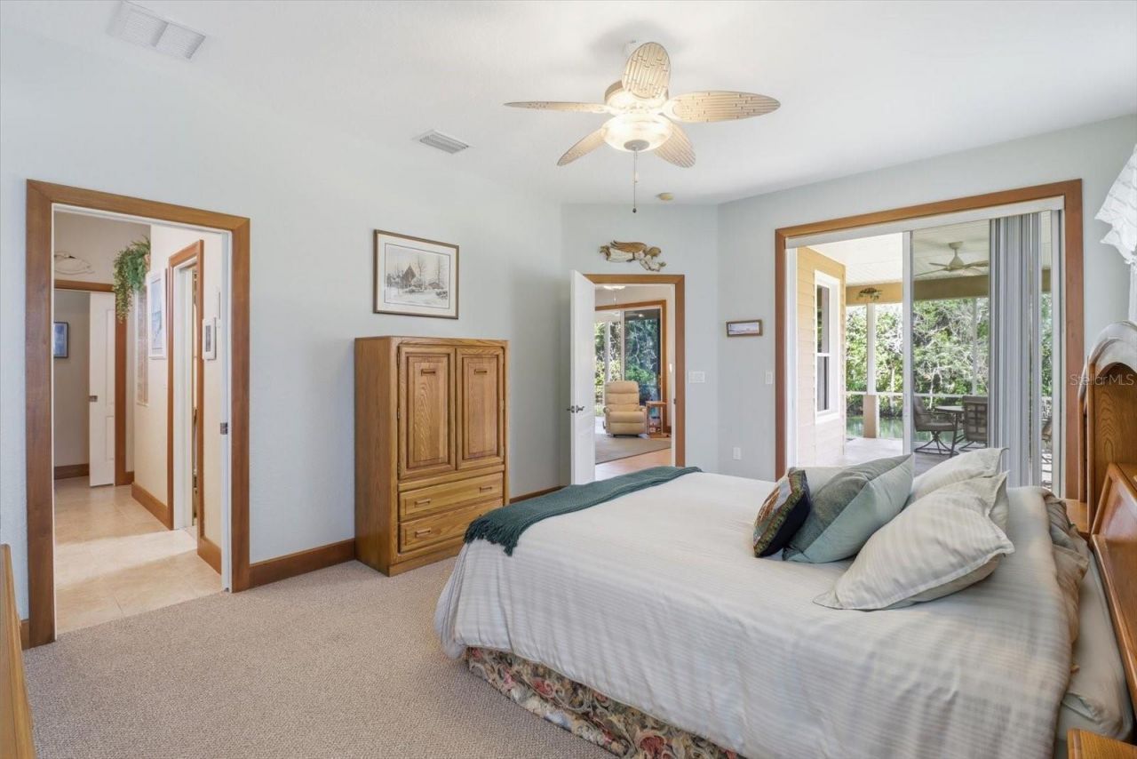 939 SE 3rd Avenue, Crystal River, FL 34429 Photo