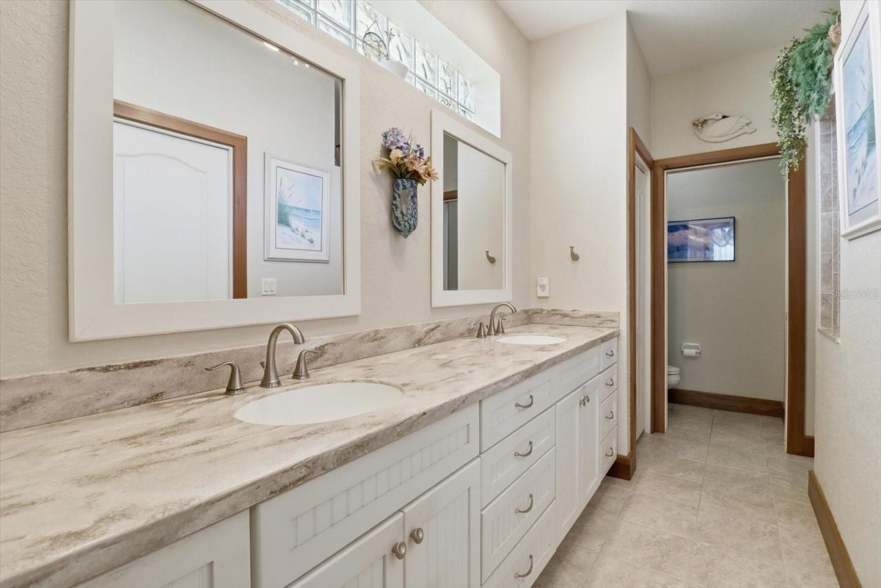 939 SE 3rd Avenue, Crystal River, FL 34429 Photo